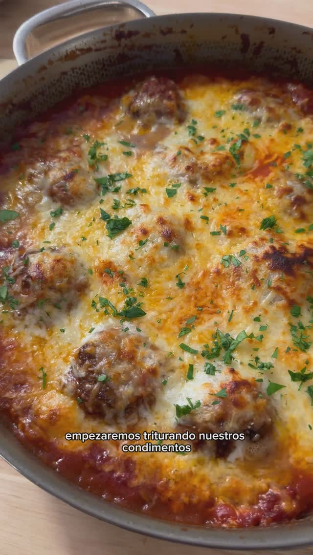 🍝Albóndigas con Queso en Salsa de Tomate