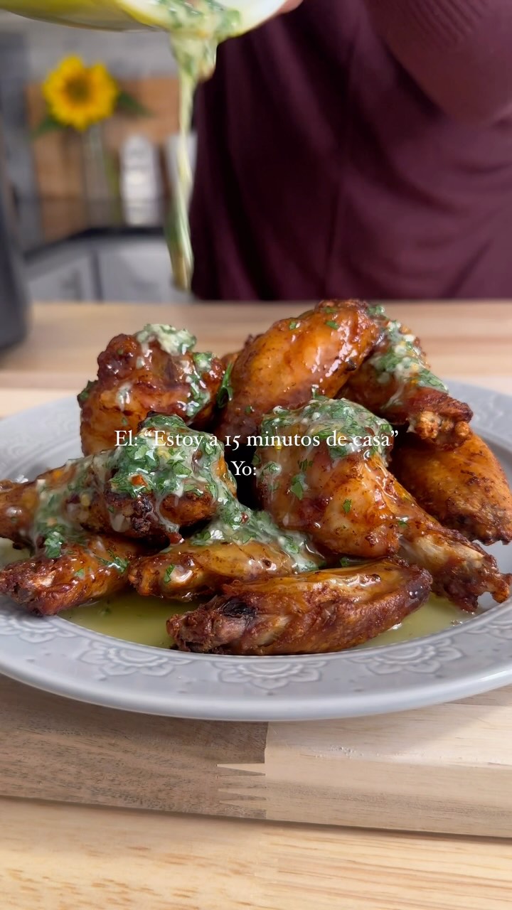 🍗🧈🧄 Alitas Crujientes con Mantequilla de Ajo