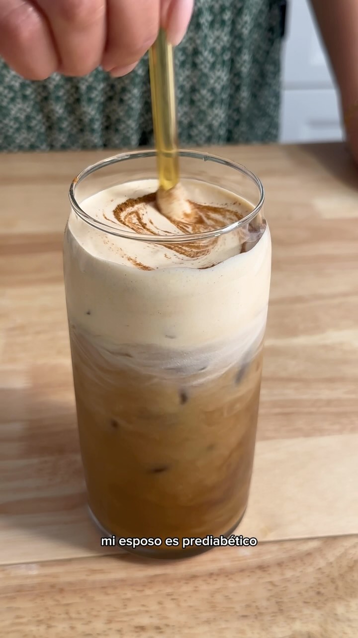 🎃Café Frío con Espuma de Calabaza (Imitación de Starbucks)
