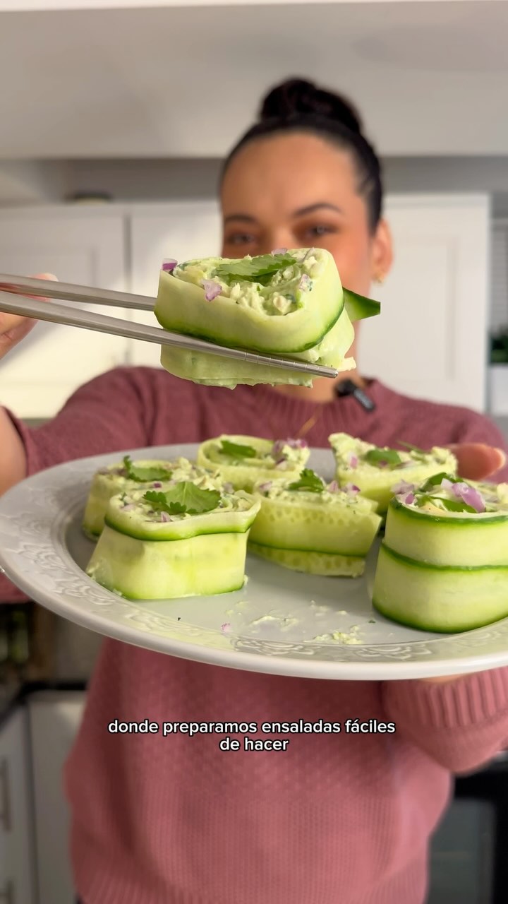 🥒 Ensalada de Pollo en Rollitos de Pepino