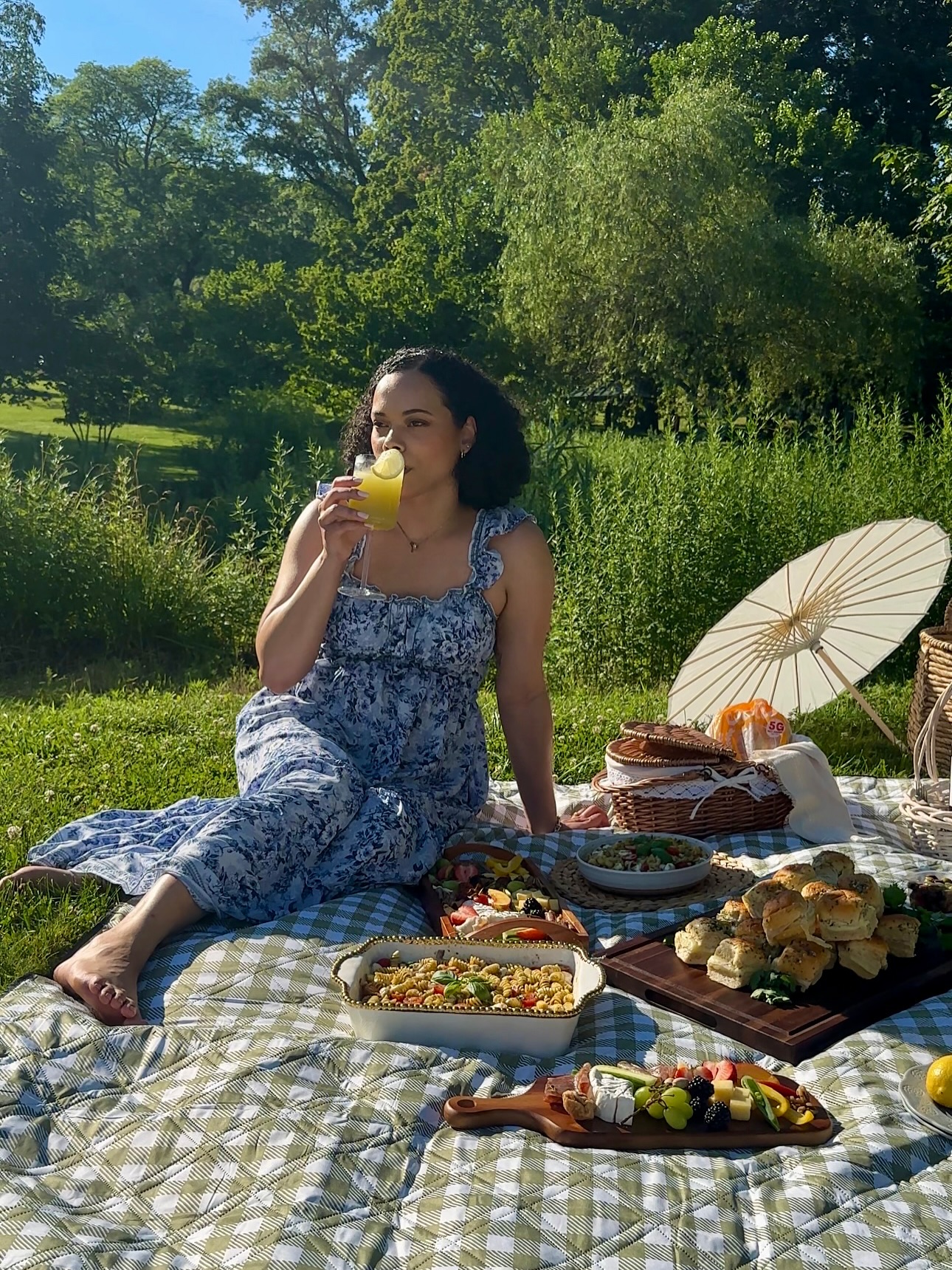 Picnic season 🧺🌼🦋