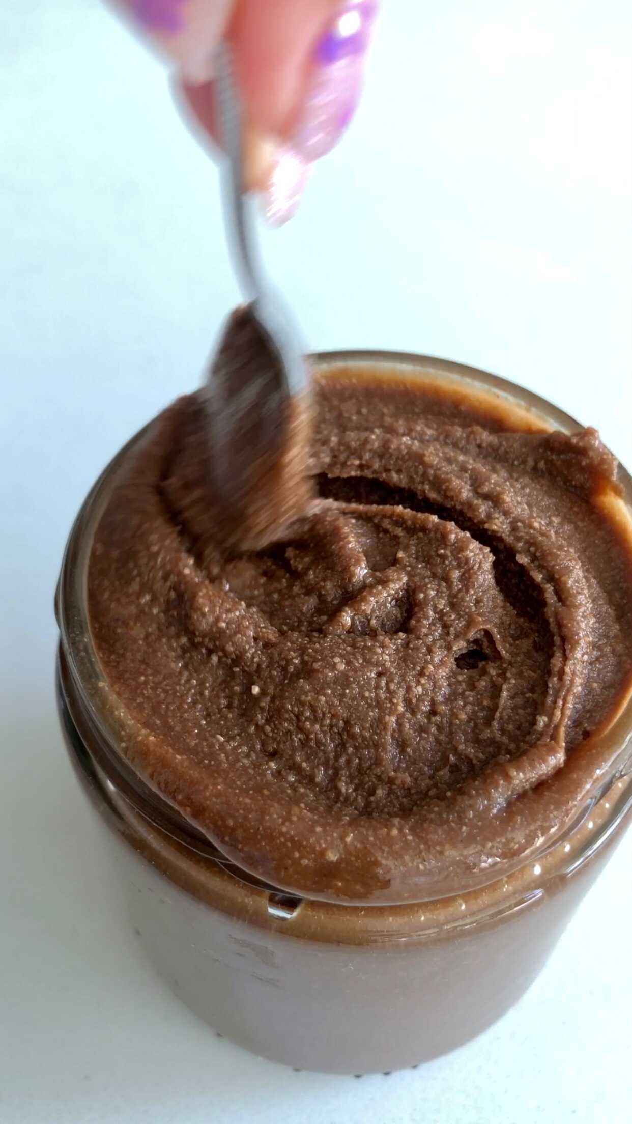 1 net carb per serving Nutella 😍