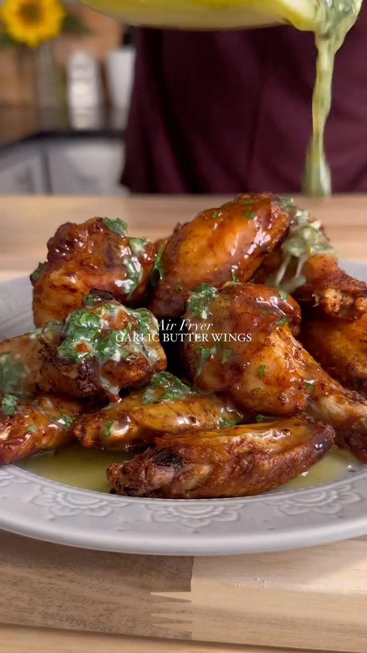 🍗🧈🧄 30-Minute Crispy Garlic Butter Wings