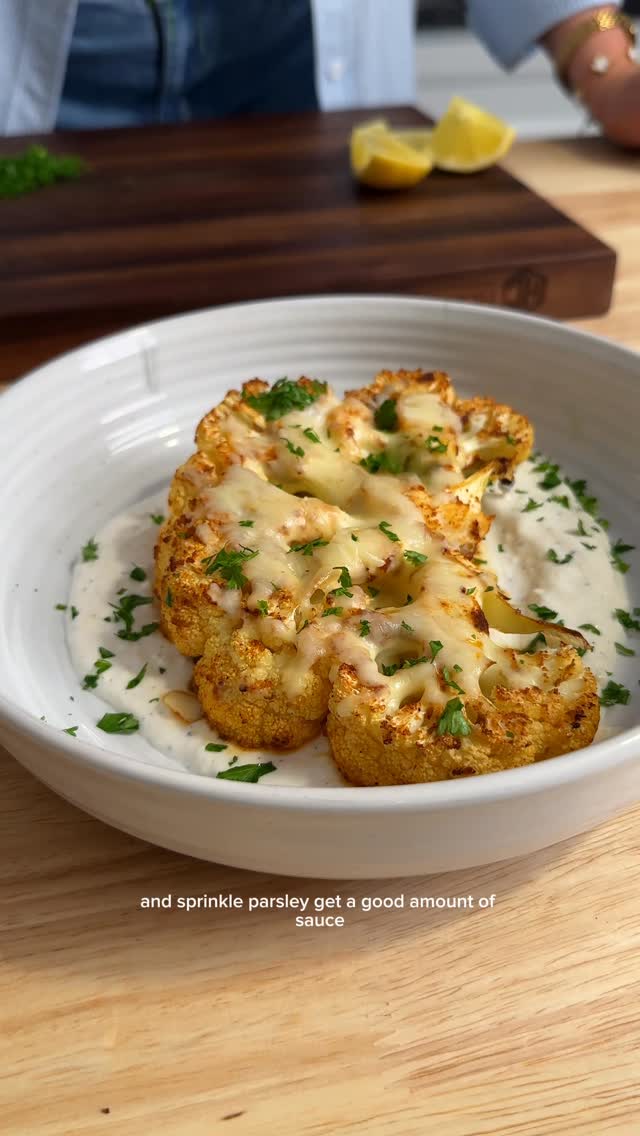 ✨Cauliflower Steak with Garlic Yogurt Sauce #sugarfree