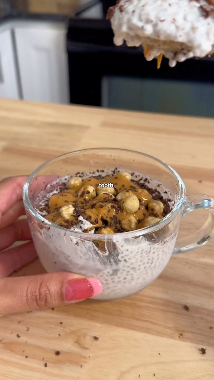 🥜🍫🌰 Creamy Chia Pudding with Chocolate and Peanut Butter