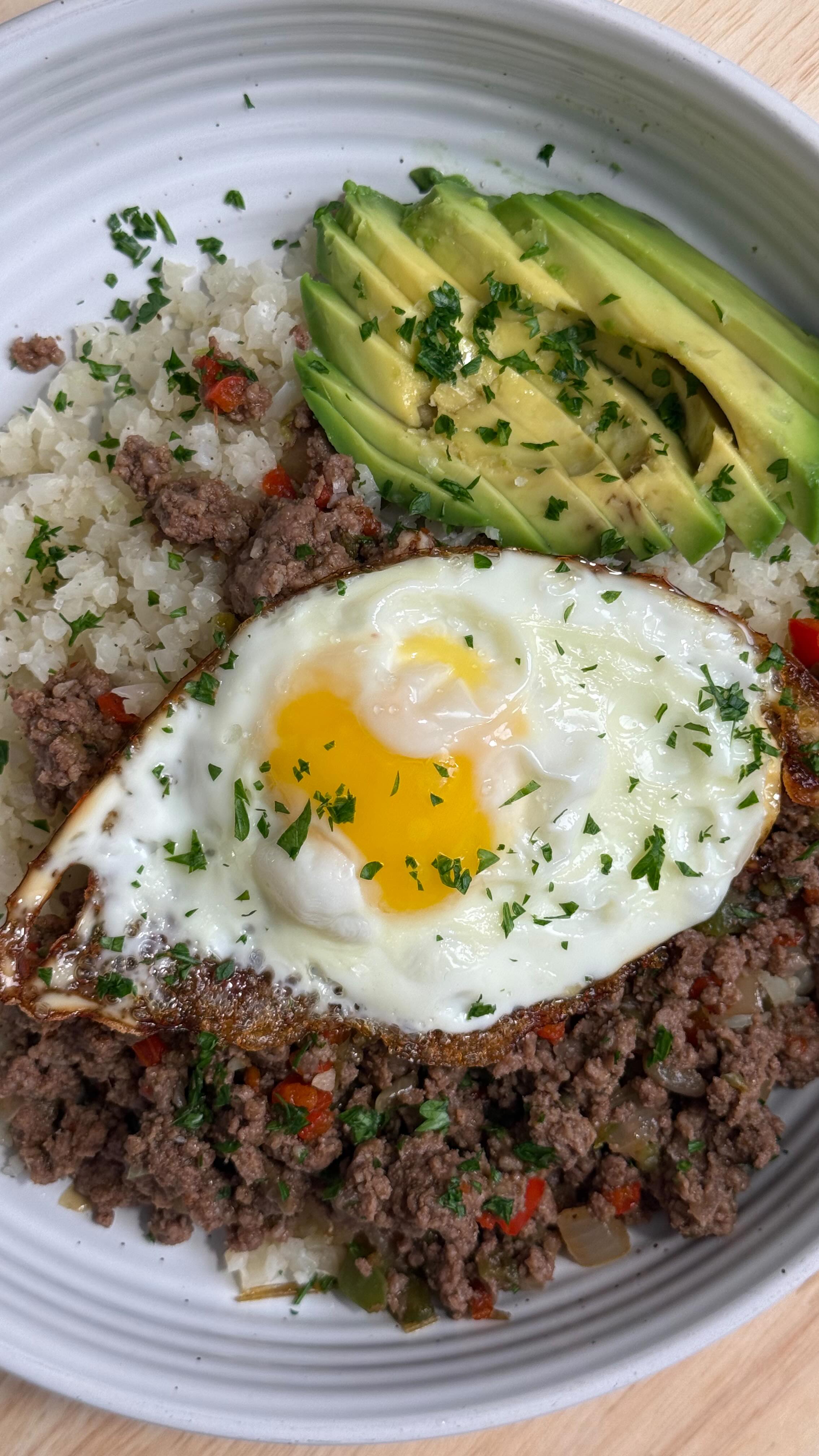 🍚Ground Beef and Cauliflower Rice Bowl #lowcarb