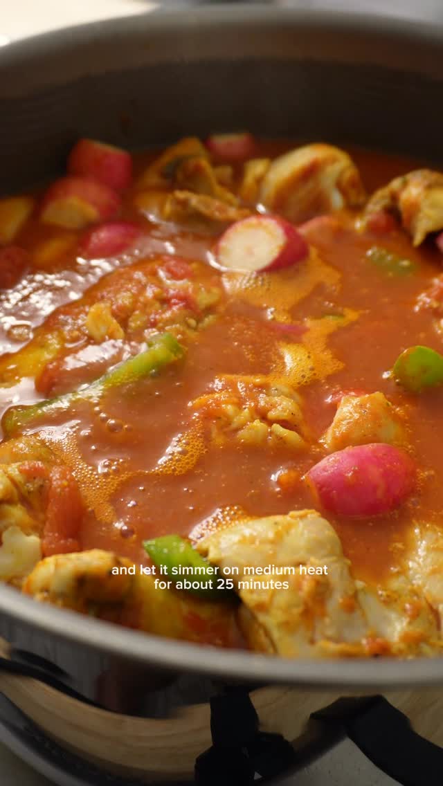 Healthy Chicken Stew 🍗🌿 (Pollo Guisado)
