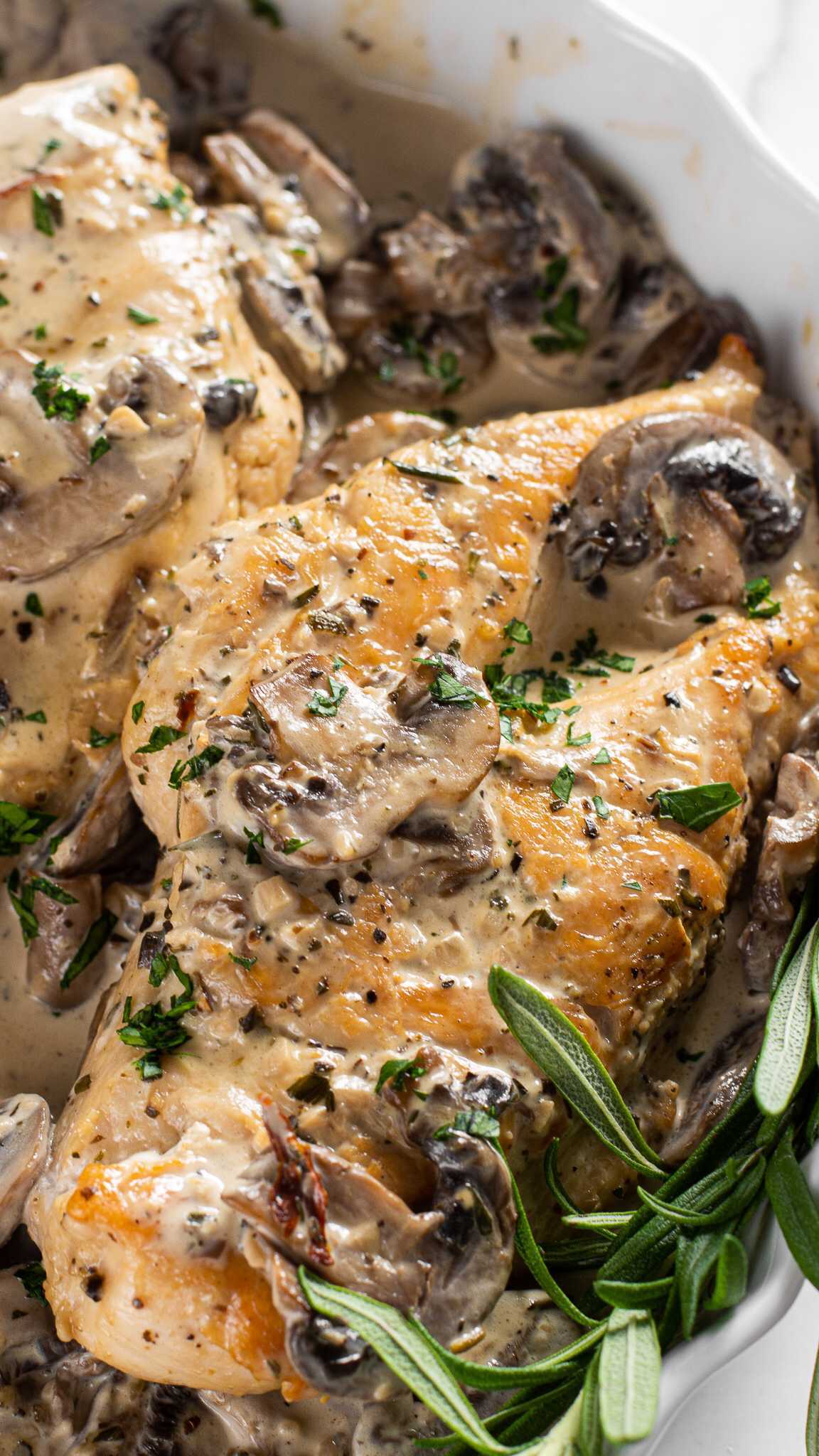 Here’s how to make this creamy chicken🔽