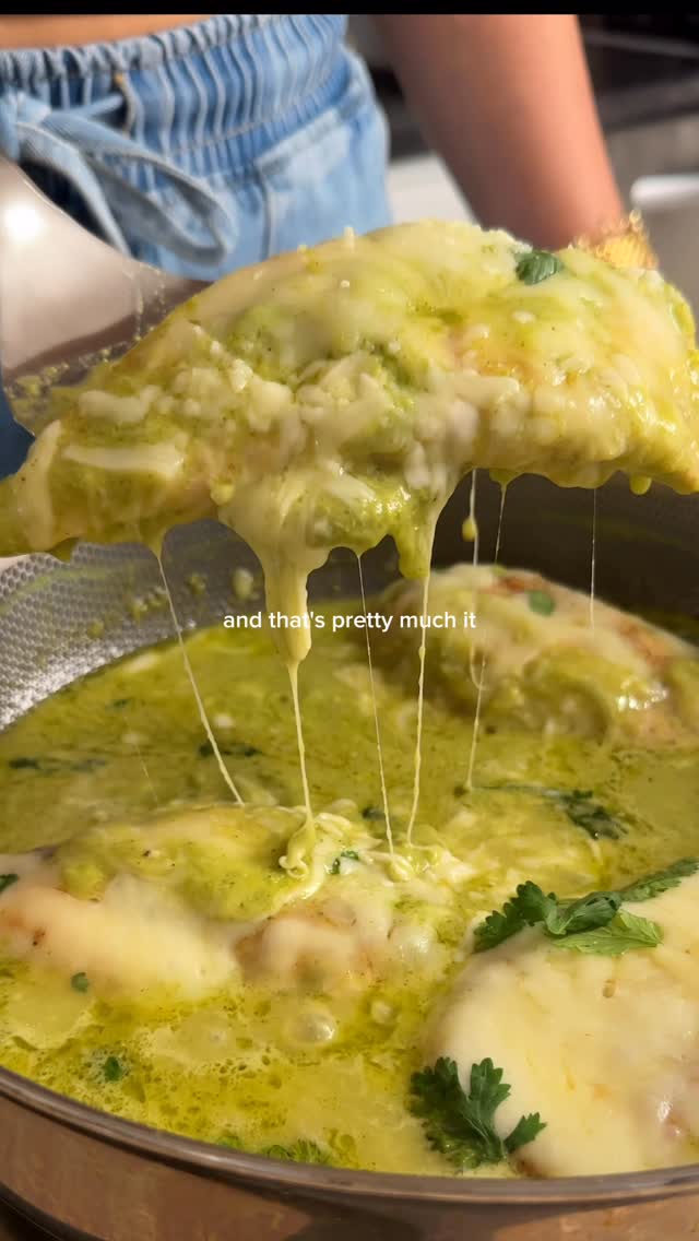 🌿High Protein Creamy Cilantro Chicken (low carb/sugar free)