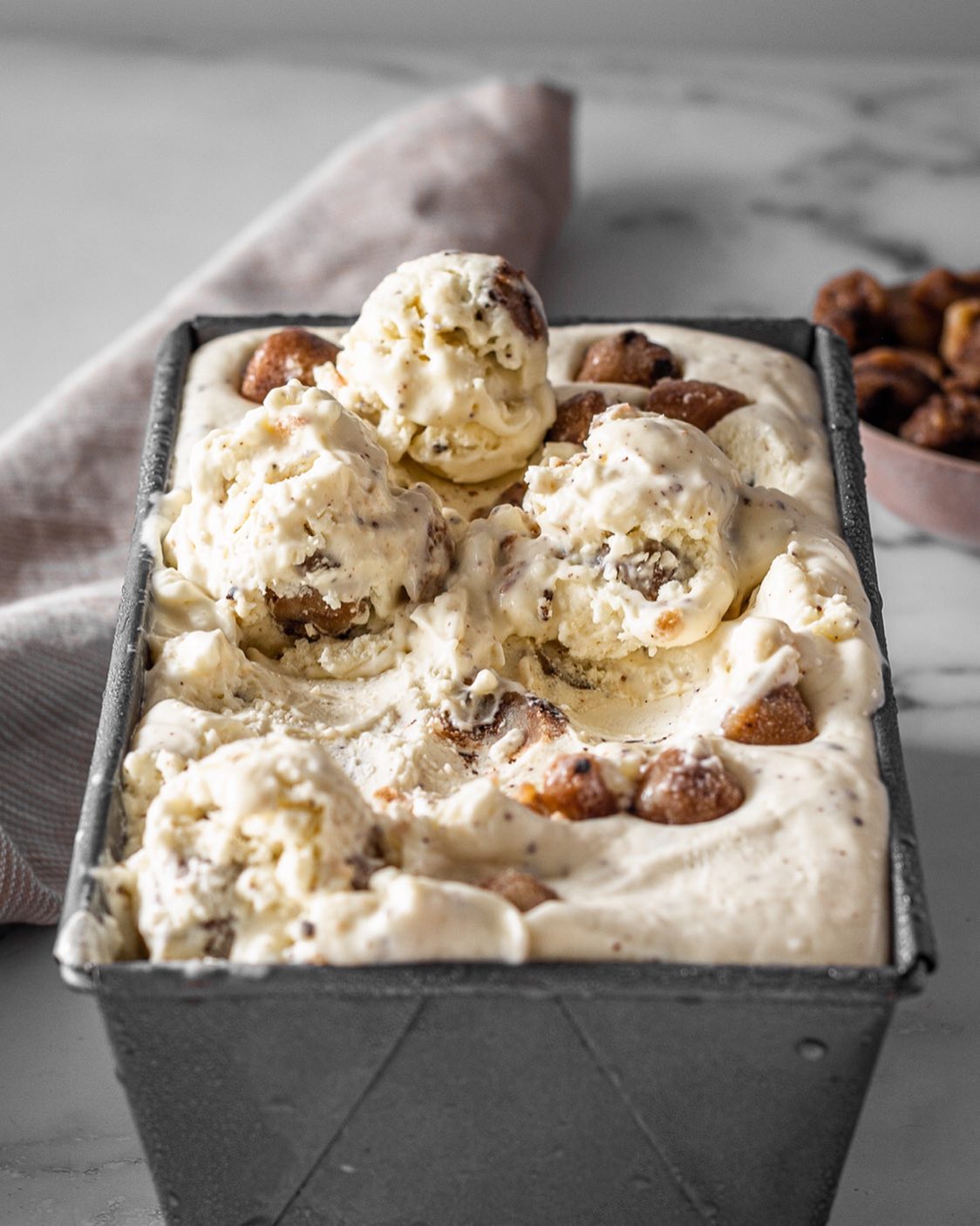 I bet you didn’t know you could make sugar free cookie dough ice cream 👀