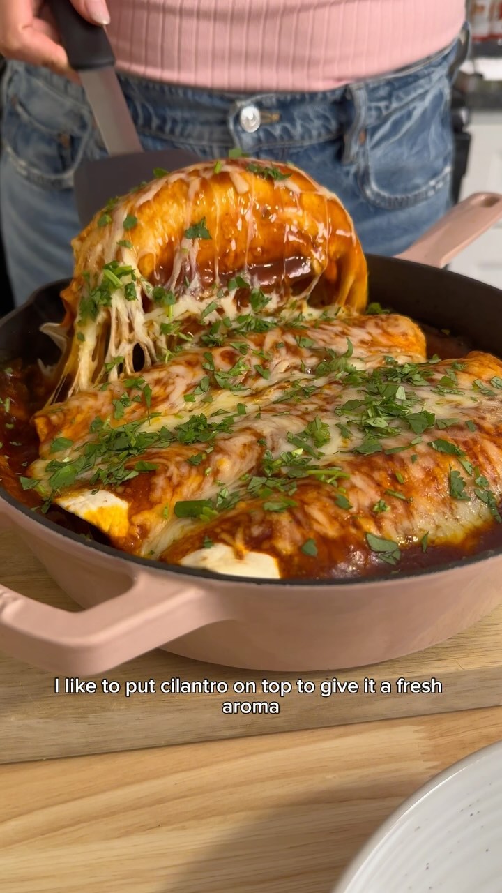 🤤 Low-Carb Chicken Enchiladas