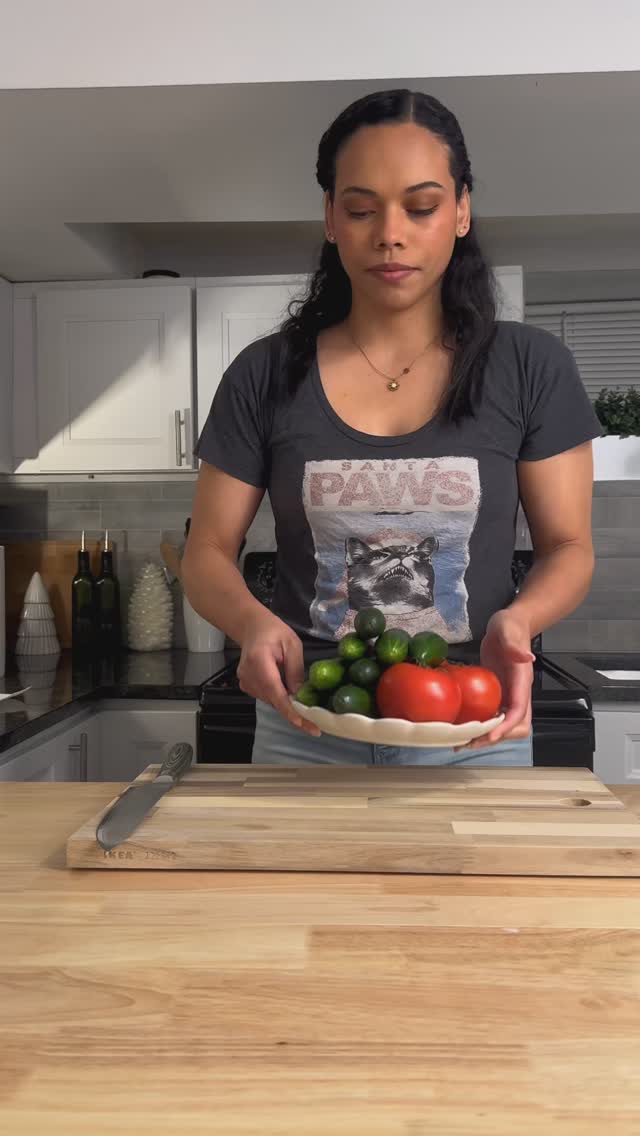 🥒🍅🐟Mediterranean Mackerel & Cucumber Salad