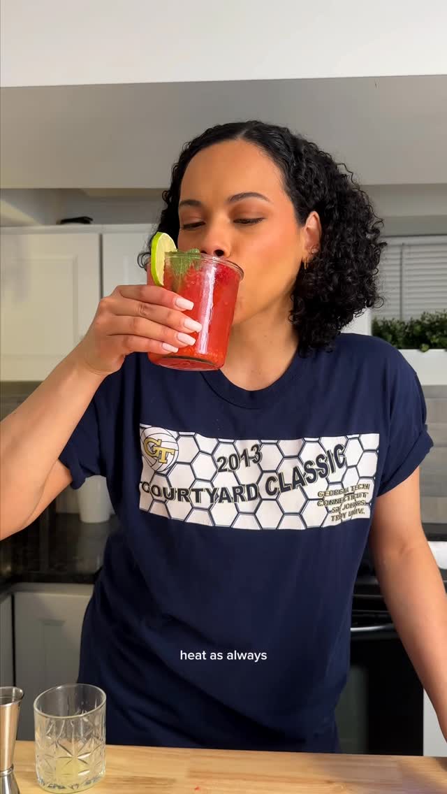 No Sugar Added Raspberry Spritzer ☀️🍓