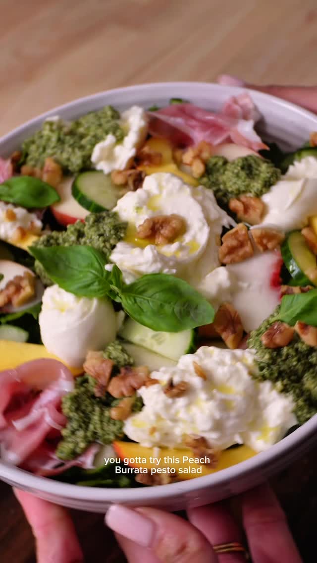 Peach Burrata Pesto Salad✨🥗
