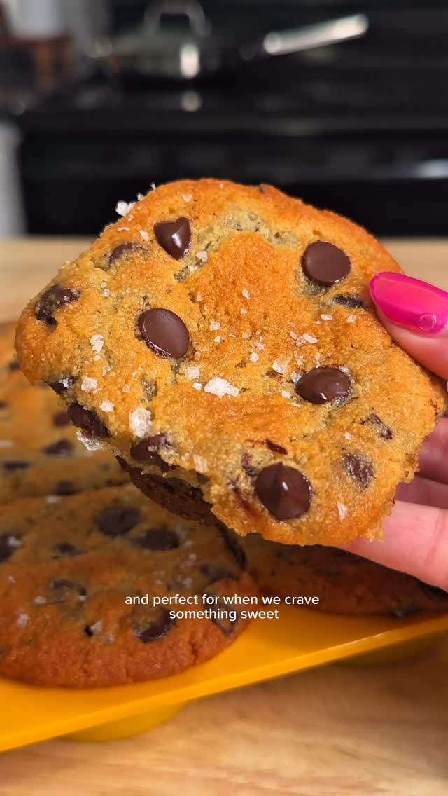 🍪 Sugar Free Brookie Muffins 🍫