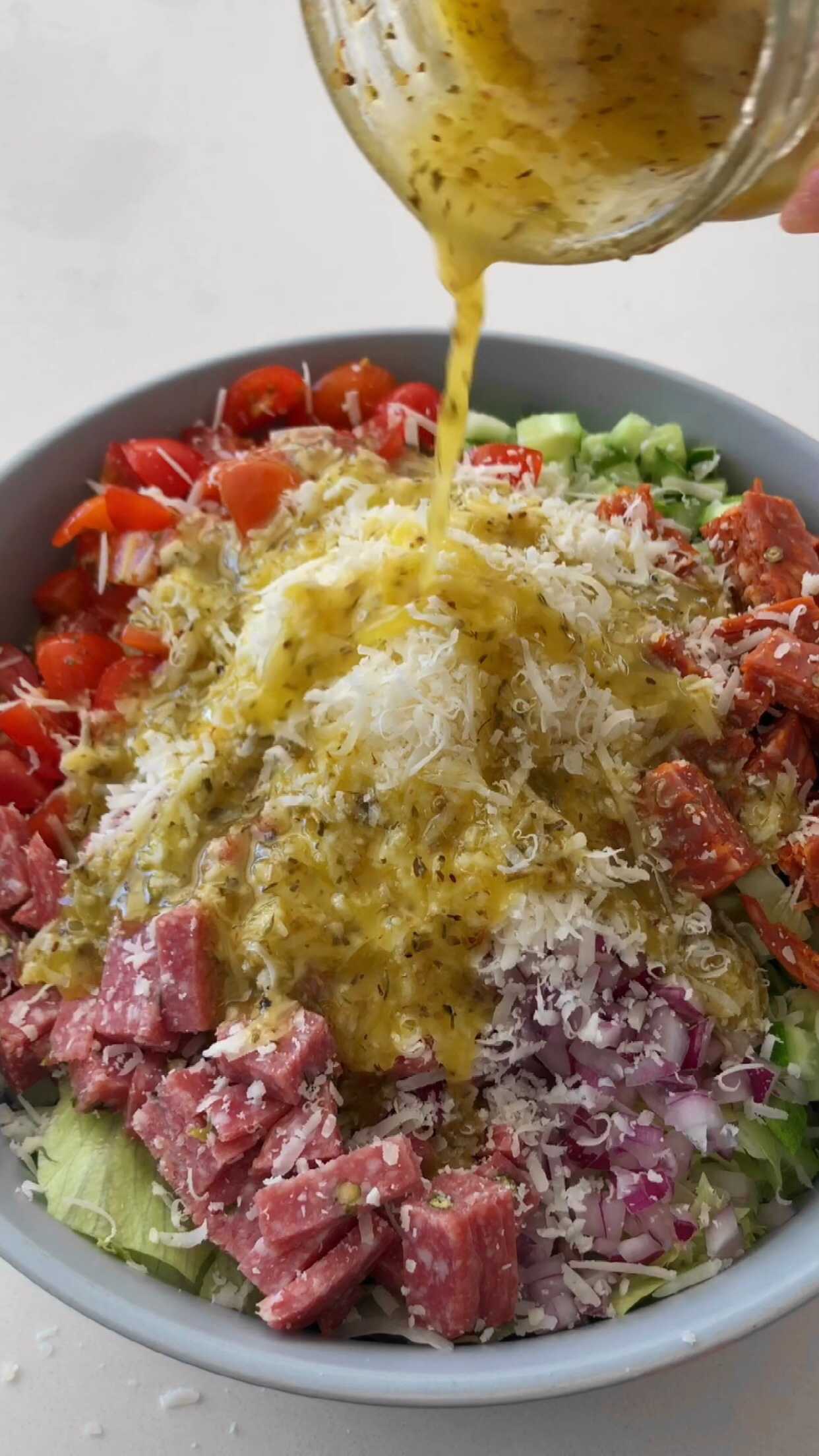 🤤 Tasty low effort salad that will have you craving more!