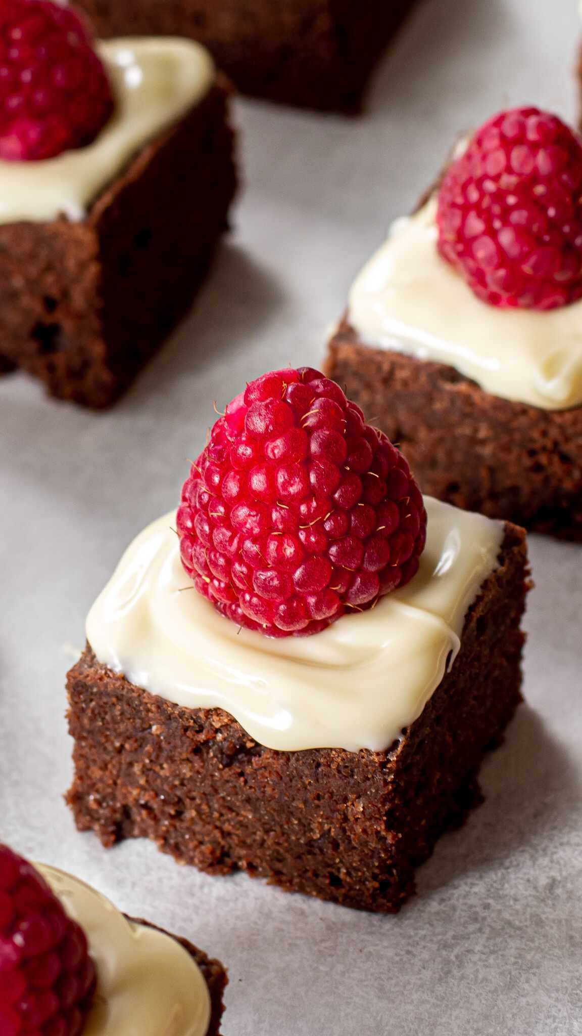 White Chocolate Style Raspberry Brownie Bites 🥰 with @lilys_sweets #ad