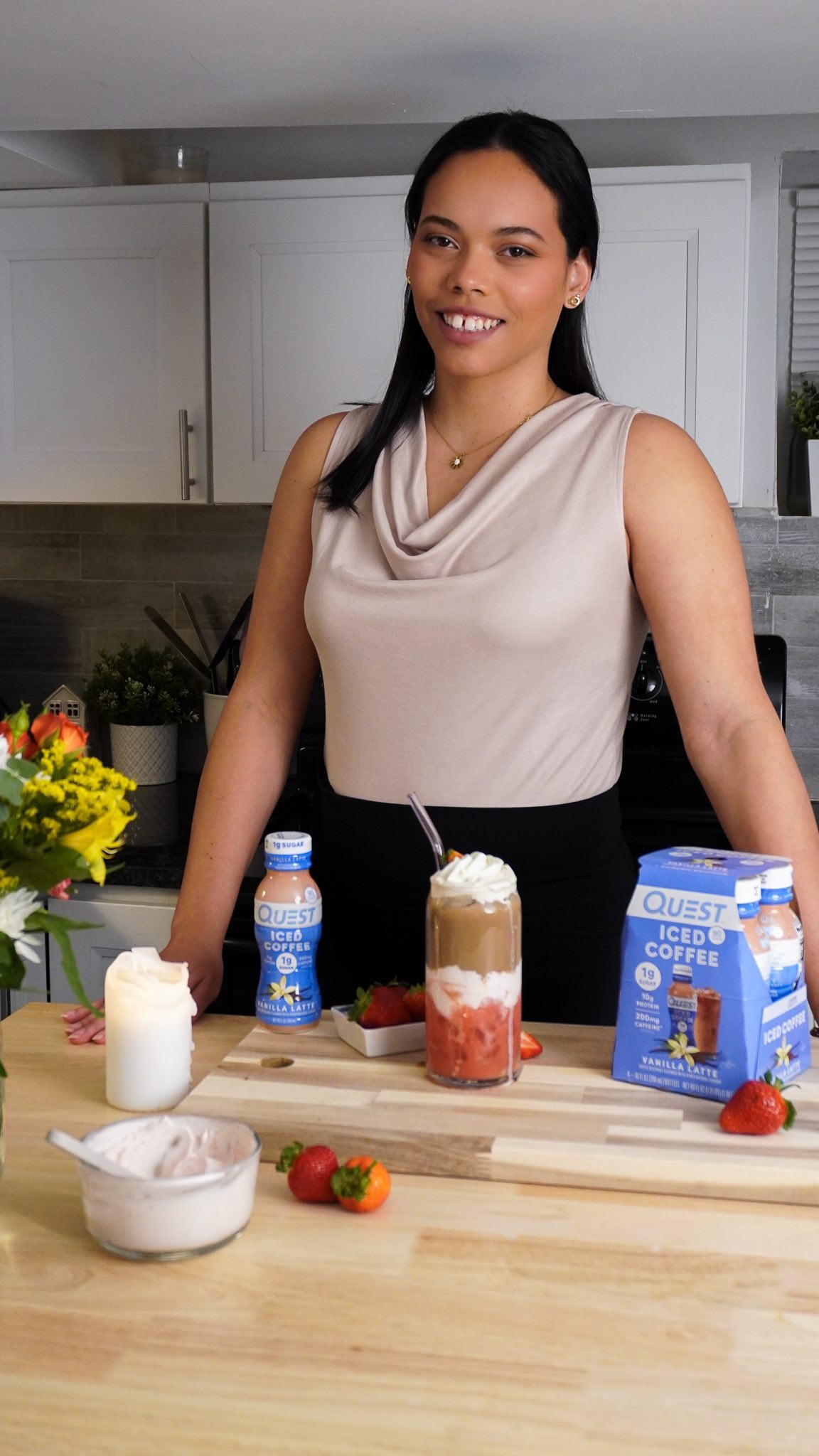 #ad 🍓High Protein Strawberries & Cream Iced Latte with @questnutrition