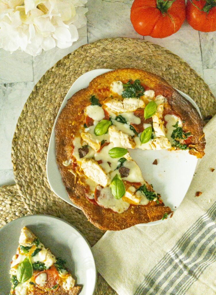 sweetketolife.com-keto-chicken-pepperoni-pizza-slice
