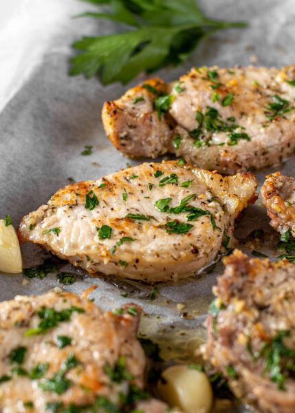 swetketolife.com-baked-garlic-thyme-pork-chops