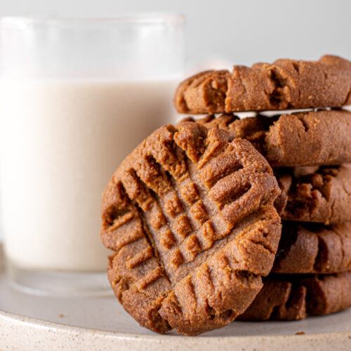 sweetketolife.com-peanut-butter-chocolate-cookies