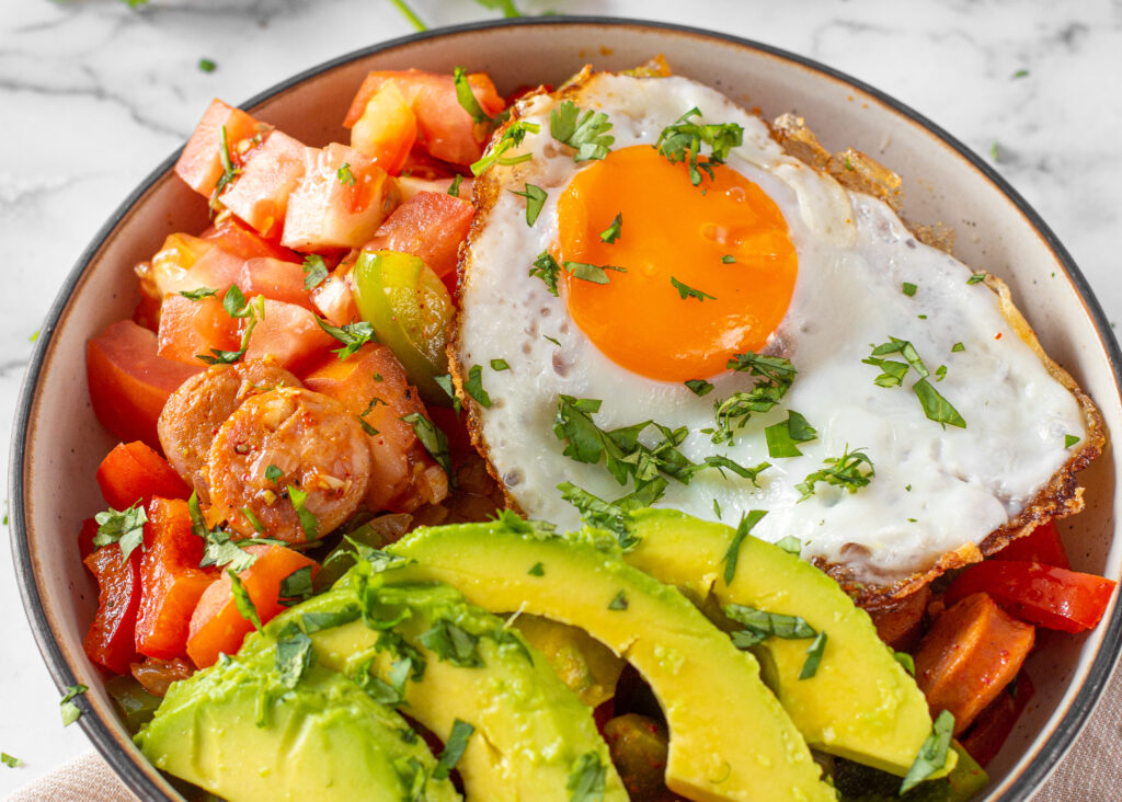 sweetketolife.com-keto-breakfast-bowl