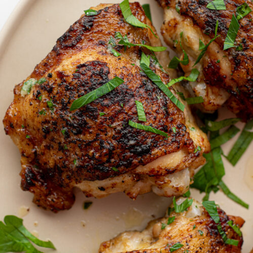 sweetketolife.com-garlic-butter-chicken-thigh