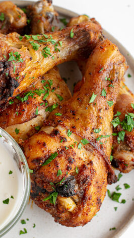 sweetketolife.com-crispy-baked-drumsticks